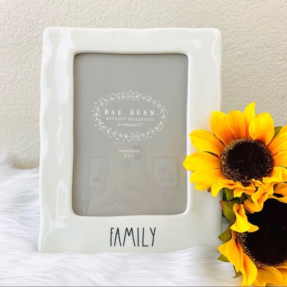 Rae Dunn Other - 🌻{Rae Dunn} “Family” 5 x 7 Ceramic Picture Frame